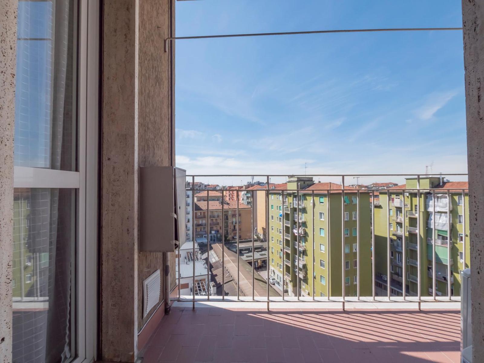Xenia Apartments - Newly Renovated Apartment Милан Экстерьер фото